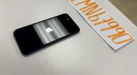 Mint
													Apple iPhone SE 3rd Gen 2022 - Unlocked, Midnight, 64 GB, A2595, photo 4 of 7