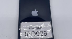 Good
													Apple iPhone SE 3rd Gen 2022 - Unlocked, Midnight, 64 GB, A2595, photo 4 of 9