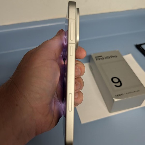 Oppo Find X9 Pro - Unlocked Non-US, 512 GB, Silk White, 16 GB