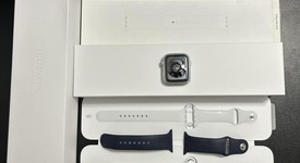 Fair
													Apple Watch Series 5 44mm - Silver, A2093 - GPS, Aluminum, photo 3 of 7