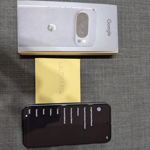 Google Pixel 10 Pro - Unlocked, 128 GB, Moonstone, G4QUR