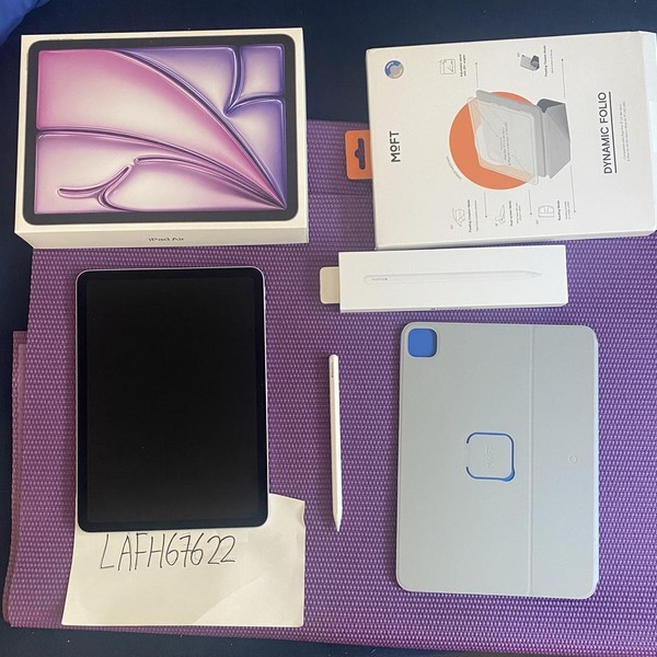 Apple iPad Air 11 inch (M3) 2025 - Wi-Fi, 128 GB, Purple, A3266