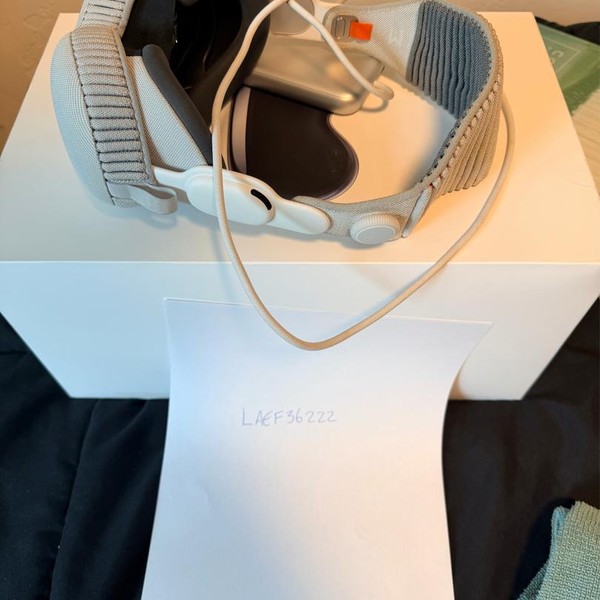 Apple Vision Pro - 256 GB