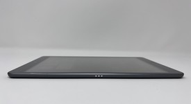Mint
													Apple iPad 9th Gen - Unlocked, Gray, 64 GB, A2603, photo 5 of 6