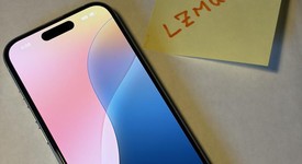 Mint
													Apple iPhone 15 - Unlocked, Green, 128 GB, A2846, photo 1 of 7