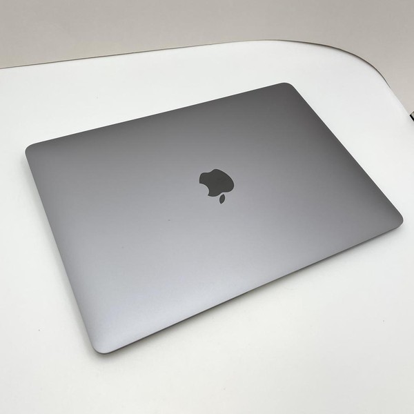 MacBook Air 2020 - 13 inch - 128 GB, Gray, 8 GB, Apple M1