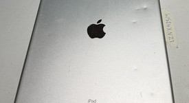 Fair
													Apple iPad Pro 12.9" 2nd Gen 2017 - Wi-Fi, Silver, 256 GB, photo 4 of 6