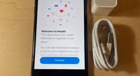 Fair
													Apple iPhone SE 2nd Gen 2020 - Unlocked, Black, 128 GB, A2275, photo 2 of 9