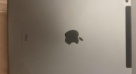Good
													Apple iPad 6th Gen - Verizon, Gray, 32 GB, A1954, photo 3 of 3