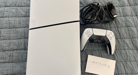 Mint
													PlayStation 5 Slim Digital Edition (2023) - White, 1 TB, photo 2 of 4