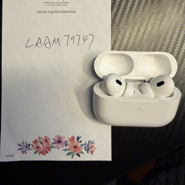 Apple AirPods Pro 2 - USB-C