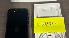 Mint
													Apple iPhone SE 3rd Gen 2022 - Unlocked, Midnight, 64 GB, A2595, photo 1 of 13