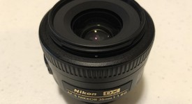 Mint
													Nikon AF-S DX NIKKOR 35mm f/1.8G , photo 2 of 6