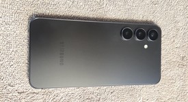 Mint
													Samsung Galaxy S24 - Unlocked, Black, 256 GB, 8 GB, SM-S921U1, photo 2 of 9