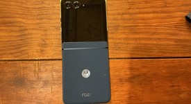 Mint
													Motorola Razr (2025) - Total by Verizon, Blue, 256 GB, 8 GB, photo 3 of 6