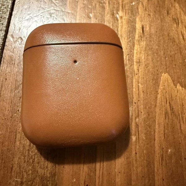 Apple AirPods 2nd Gen - Lightning Case