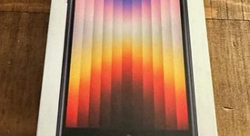 New
													Apple iPhone SE 3rd Gen 2022 - Verizon, Midnight, 64 GB, A2595, photo 1 of 3