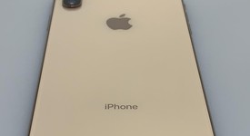 Mint
													Apple iPhone Xs Max - TracFone, Gold, 64 GB, A1921, photo 5 of 6