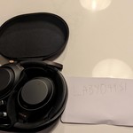 Used Sony WH-1000XM4 - Black