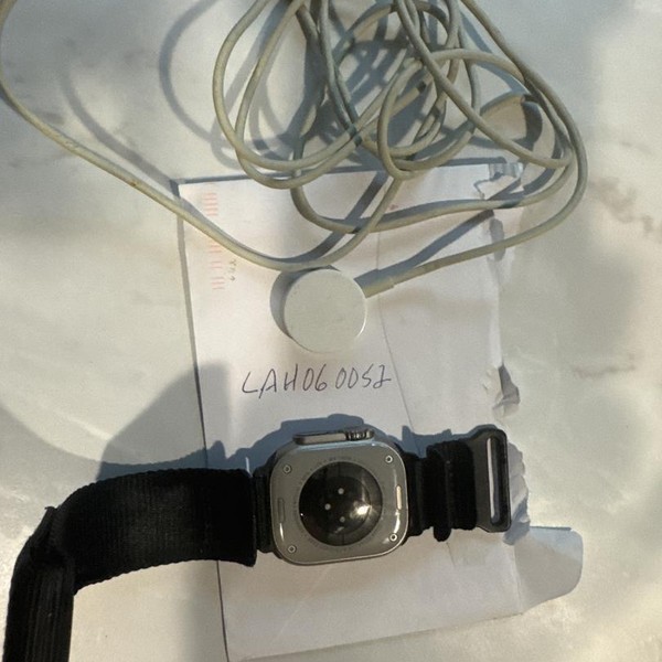 Apple Watch Ultra 2 49mm - Unlocked, Natural, A2986