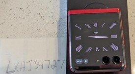 Mint
													Motorola Razr Plus (2023) - T-Mobile, Magenta, 256 GB, 8 GB, photo 4 of 9