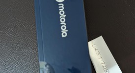 New
													Motorola Edge Plus (2022) - Verizon, Blue, 256 GB, 12 GB, 5G UW, photo 3 of 4