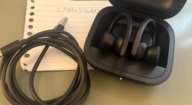 Used
													Beats Powerbeats Pro - Black, photo 3 of 4