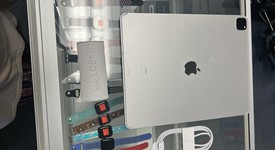Mint
													Apple iPad Pro 12.9" 5th Gen 2021 - Unlocked, Silver, 128 GB, photo 3 of 7