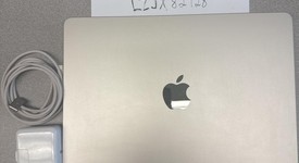 Mint
													MacBook Air 2022 - 13" - Apple M2, Starlight, 256 GB, 16 GB, photo 1 of 9
