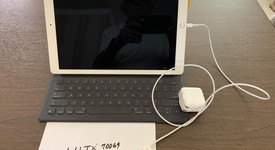 Good
													Apple iPad Pro 12.9" 2nd Gen 2017 - Wi-Fi, Silver, 256 GB, photo 1 of 9