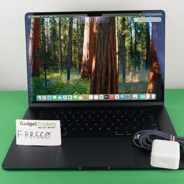 MacBook Air 2023 (M2) - 15 inch - 256 GB, Midnight, 8 GB, Apple M2