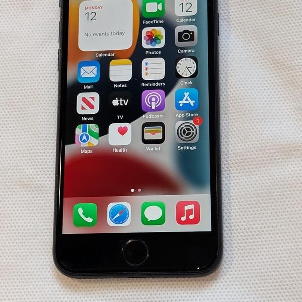Apple iPhone SE 2nd Gen 2020 - Boost, 64 GB, Black, A2275