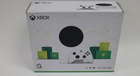 Mint
													Xbox Series S (2020) - White, 512 GB, photo 3 of 8