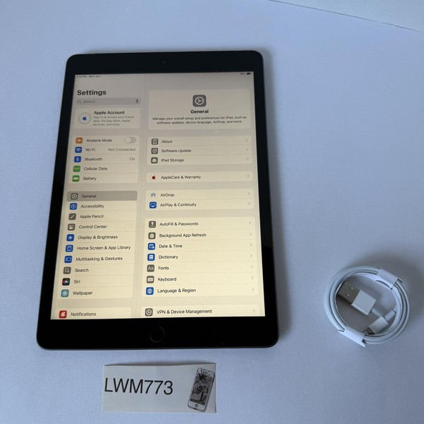 Apple iPad 7th Gen - Unlocked, 32 GB, Gray, A2200