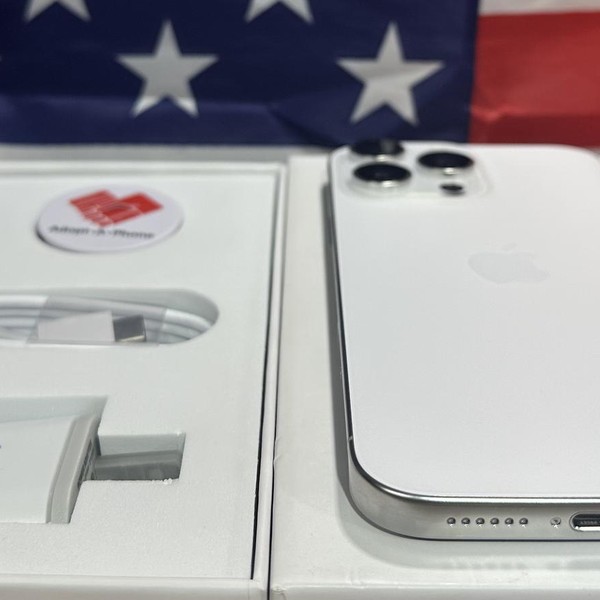 Apple iPhone 16 Pro Max - Boost, 256 GB, White, A3084