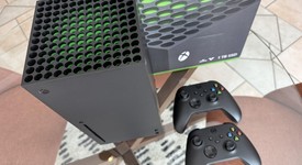 Mint
													Xbox Series X (2020) - Black, 1 TB, standard, photo 5 of 8