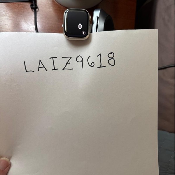 Apple Watch Series 8 41mm - Starlight, A2770 - GPS, Aluminum