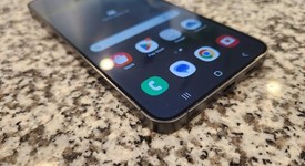 Mint
													Samsung Galaxy S24 - Unlocked, Gray, 128 GB, 8 GB, SM-S921U1, photo 3 of 4