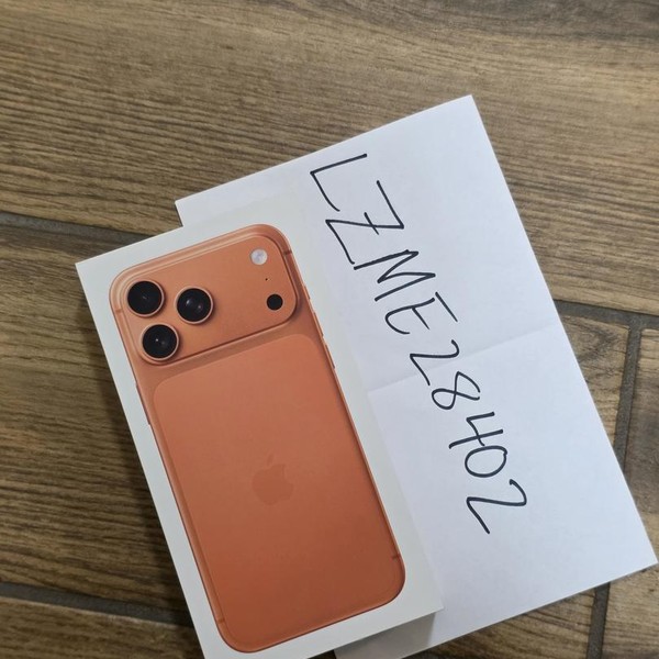 Apple iPhone 17 Pro Max - Unlocked, 256 GB, Cosmic Orange, A3257