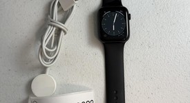 Good
													Apple Watch Series 5 44mm - Unlocked, Gray, A2095 Cellular, Aluminum, photo 4 of 13