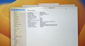 Good
													MacBook Pro 2018 (With Touch Bar) - 13" - I7, Silver, 512 GB, 8 GB, photo 2 of 10