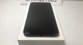 Good
													Apple iPhone Xs Max - Unlocked, Gray, 64 GB, A1921, photo 4 of 10
