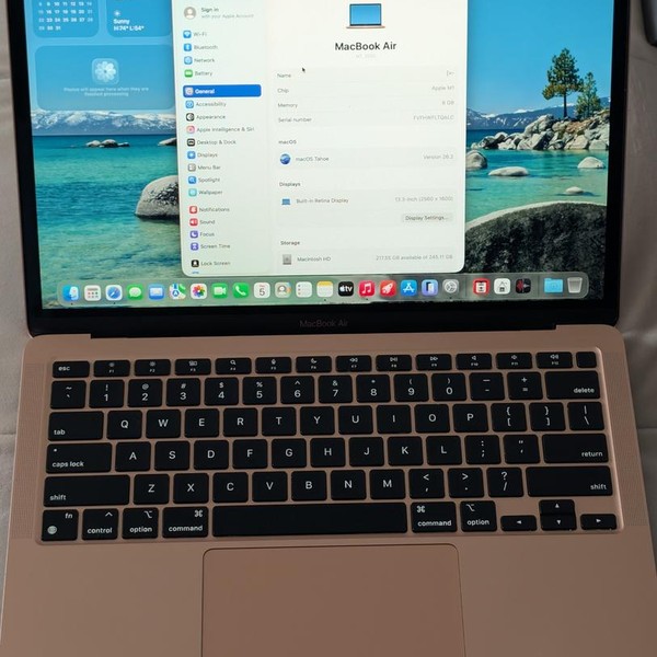 MacBook Air 2020 - 13 inch - 256 GB, Gold, 8 GB, Apple M1