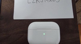 Used
													Apple AirPods Pro 2 - Lightning, photo 3 of 4