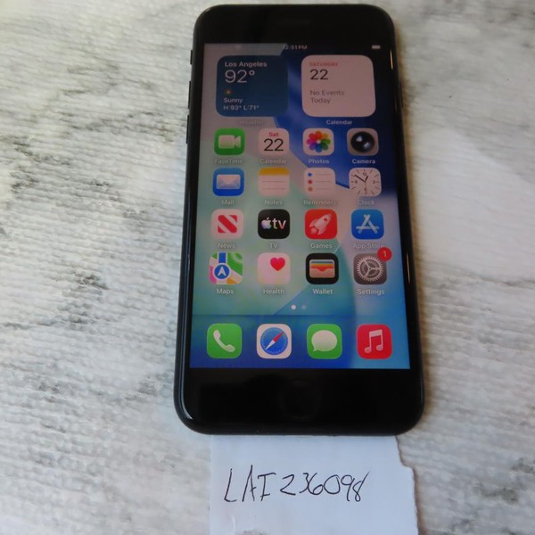 Apple iPhone SE 3rd Gen 2022 - Unlocked, 64 GB, Midnight, A2595