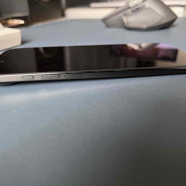 Apple iPhone Air - Unlocked, 256 GB, Space Black, A3260