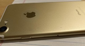 Good
													Apple iPhone 7 - Verizon, Gold, 128 GB, A1660, photo 5 of 6