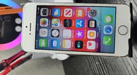 Mint
													Apple iPhone 5S - Unlocked, Silver, 16 GB, A1453, photo 3 of 8