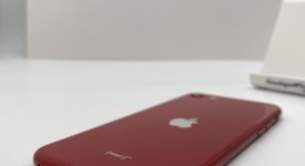Good
													Apple iPhone SE 3rd Gen 2022 - Unlocked, Red, 64 GB, A2595, photo 4 of 6