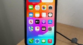 Good
													Apple iPhone Xr - Unlocked, Black, 64 GB, A1984, photo 1 of 8